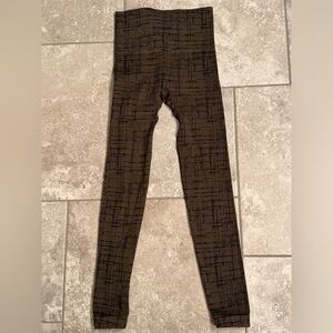 Women’s Spanx Hunter Green Patterned Leggings small